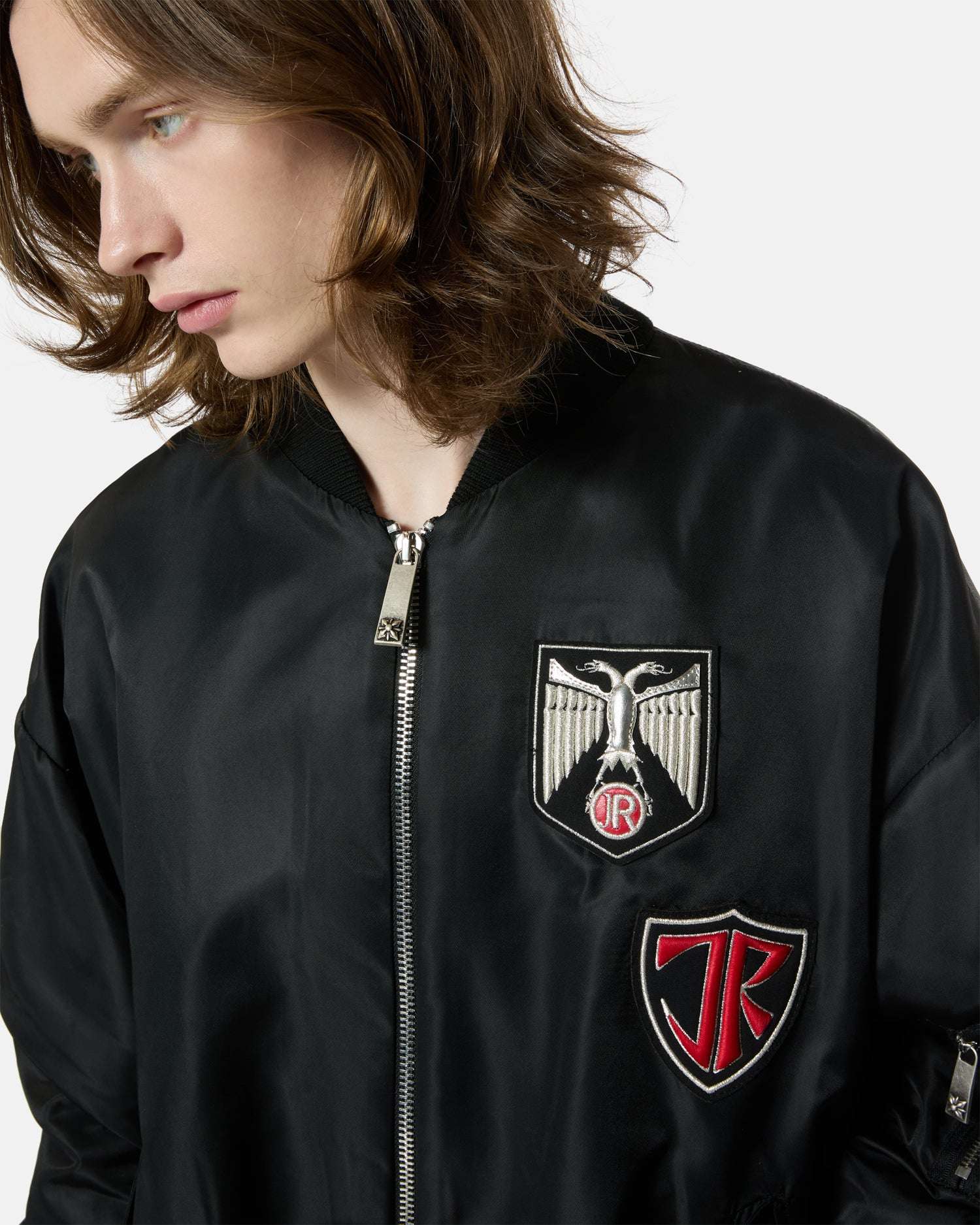 Bomber nero con patch applicati - Image 3