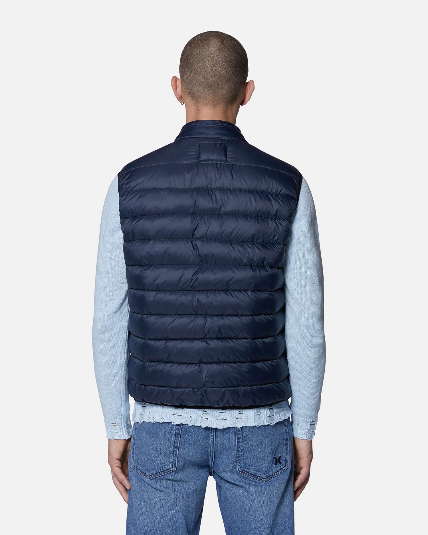 Gilet imbottito con chiusura a zip e dettagli funzionali - Image 3